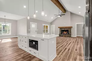 1057 Hawksbill Dr, Morganton, NC 28655 - Photo 18