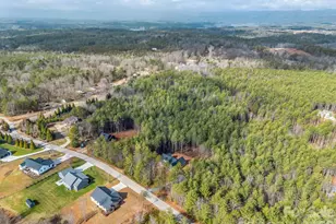 1057 Hawksbill Dr, Morganton, NC 28655 - Photo 44