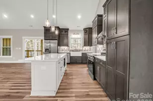 1057 Hawksbill Dr, Morganton, NC 28655 - Photo 16