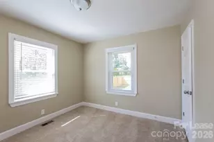 928 Holland Ave, Charlotte, NC 28206 - Photo 10