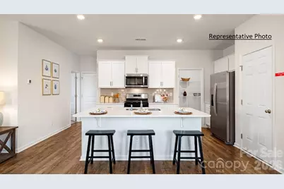 651 13th Avenue Drive NE, Hickory, NC 28601 - Photo 6