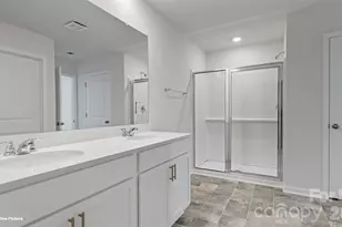 643 13th Ave Dr NE, Hickory, NC 28601 - Photo 18