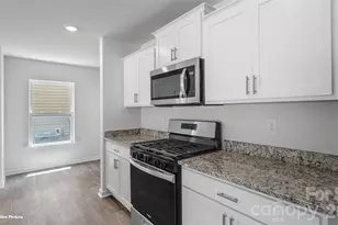 643 13th Ave Dr NE, Hickory, NC 28601 - Photo 6