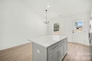 2025 Picnic Dr, Newton, NC 28658 - Photo 10