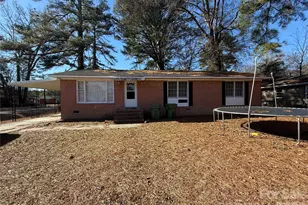 601 Grace St, Bennettsville, SC 29512 - Photo 1