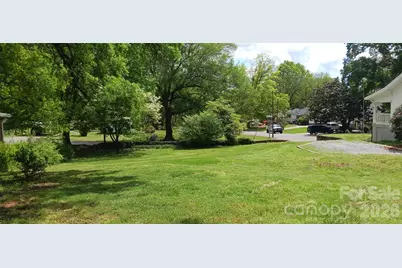 105 N Inman Avenue, Bessemer City, NC 28016 - Photo 24