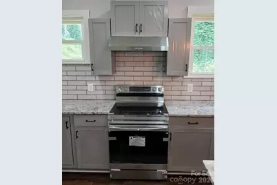 105 N Inman Avenue, Bessemer City, NC 28016 - Photo 12