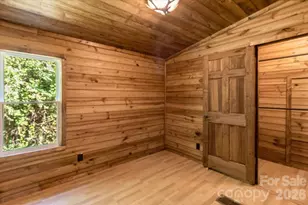 1050 Wyatt Town Rd, Burnsville, NC 28714 - Photo 24