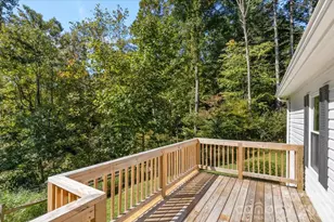 1050 Wyatt Town Rd, Burnsville, NC 28714 - Photo 16