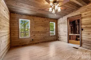 1050 Wyatt Town Rd, Burnsville, NC 28714 - Photo 10