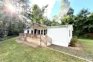 1050 Wyatt Town Rd, Burnsville, NC 28714 - Photo 2