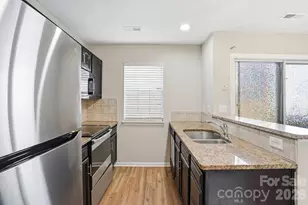 3015 Summercroft Ln, Charlotte, NC 28269 - Photo 14