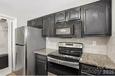 3015 Summercroft Lane, Charlotte, NC 28269 - Photo 18