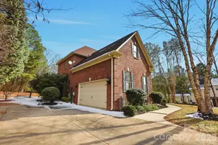 160 Arrow Point Ln, Davidson, NC 28036 - Photo 6