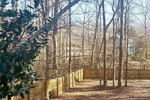 3412 Armitage Dr, Charlotte, NC 28269 - Photo 4