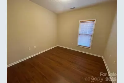 499 26th Avenue NE, Hickory, NC 28601 - Photo 6