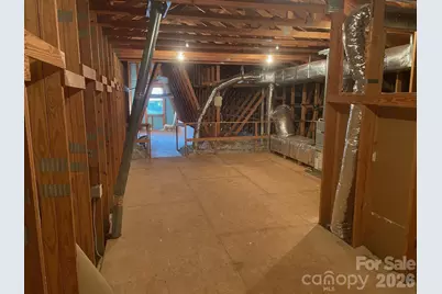 499 26th Avenue NE, Hickory, NC 28601 - Photo 12