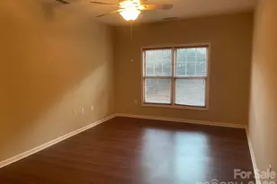 499 26th Ave NE, Hickory, NC 28601 - Photo 4