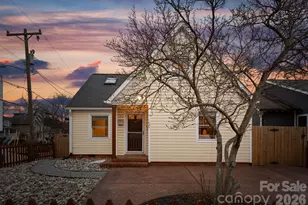 1424 Nandina St, Charlotte, NC 28205 - Photo 8