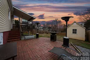 1424 Nandina St, Charlotte, NC 28205 - Photo 12