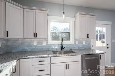 1161 13th Street SW, Hickory, NC 28602 - Photo 12