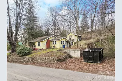 75 Travis Street, Clyde, NC 28721 - Photo 4