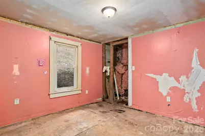 75 Travis Street, Clyde, NC 28721 - Photo 10