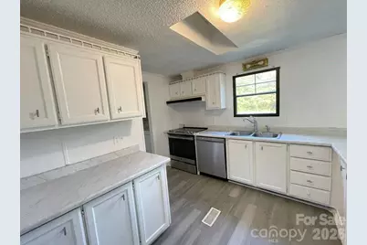 4810 Stratford Lane, Denver, NC 28037 - Photo 6