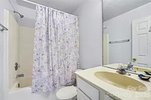 2919 Azalea Hills Dr, Charlotte, NC 28262 - Photo 20