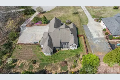 345 Clarendon Estates Drive, Clover, SC 29710 - Photo 38