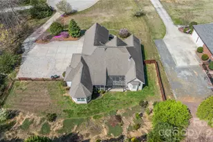 345 Clarendon Estates Dr, Clover, SC 29710 - Photo 38