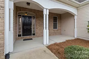 345 Clarendon Estates Dr, Clover, SC 29710 - Photo 2