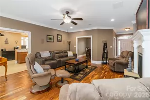 345 Clarendon Estates Dr, Clover, SC 29710 - Photo 10