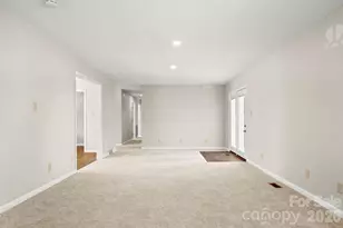 322 Holland Cir, Statesville, NC 28677 - Photo 18