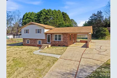 5026 W Piedmont Circle, Conover, NC 28613 - Photo 2