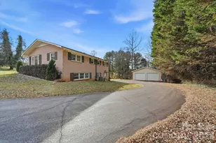 406 Wedgewood Pl SW, Lenoir, NC 28645 - Photo 38