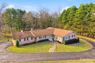 406 Wedgewood Pl SW, Lenoir, NC 28645 - Photo 2