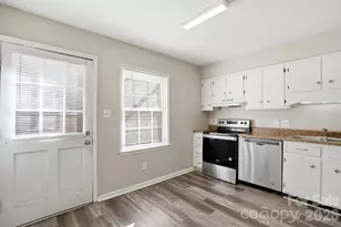 4748 Old Lantern Way, Charlotte, NC 28212 - Photo 10