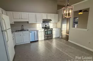 3006 Overlook Trail, Charlotte, NC 28212 - Photo 2