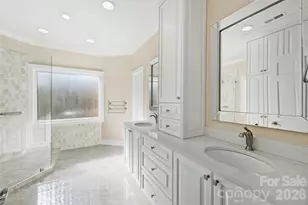 5242 Colony Rd, Charlotte, NC 28226 - Photo 16