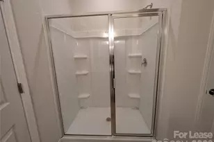 3340 Blf Hl Ln, Charlotte, NC 28215 - Photo 18