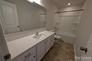 3340 Blf Hl Ln, Charlotte, NC 28215 - Photo 32