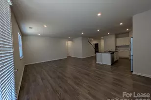 3340 Blf Hl Ln, Charlotte, NC 28215 - Photo 8