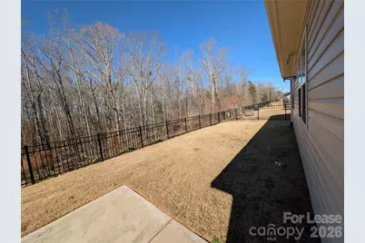 3340 Bluff Hill Lane, Charlotte, NC 28215 - Photo 38