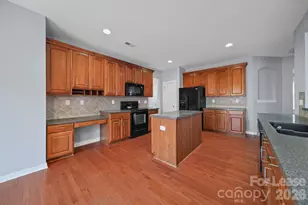 704 Springwood Dr, Waxhaw, NC 28173 - Photo 10