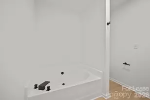 2270 Winthrop Chase Dr, Charlotte, NC 28212 - Photo 26