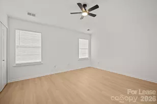 2270 Winthrop Chase Dr, Charlotte, NC 28212 - Photo 22