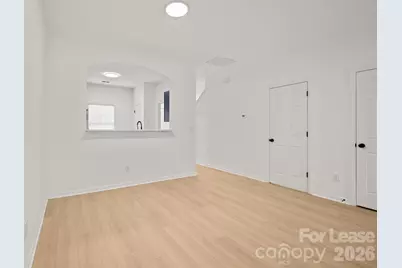 2270 Winthrop Chase Drive, Charlotte, NC 28212 - Photo 4