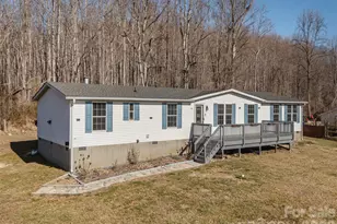 112 Lynn Estate Rd, Hendersonville, NC 28792 - Photo 2