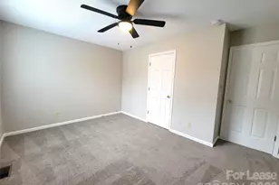 6007 Running Deer Rd, Charlotte, NC 28214 - Photo 16